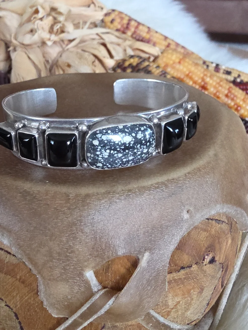 Stunning Native American Navajo New Lander Turquoise & Onyx Vintage Cuff 🖤🩶🎁